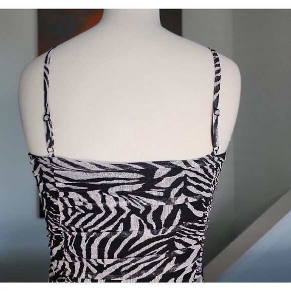 Topshop Black and White Zebra Mini Dress Size 6 NWT - Picture 3 of 4
